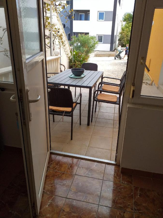 Apartmani Marijanovic Vir Exterior foto