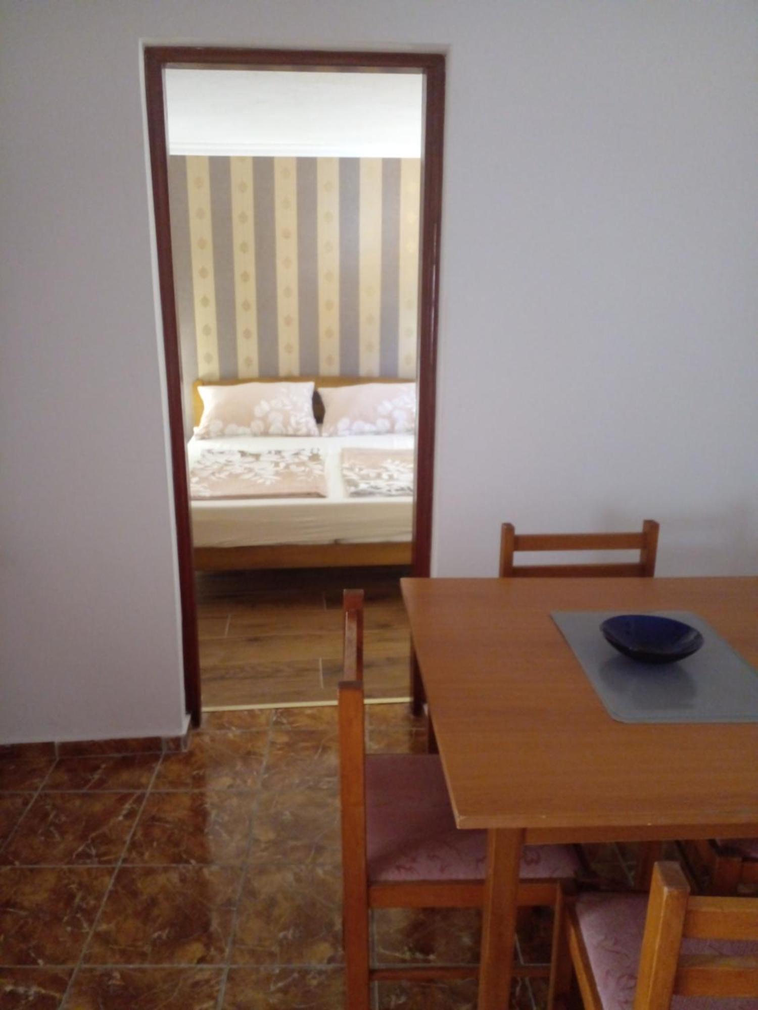 Apartmani Marijanovic Vir Exterior foto