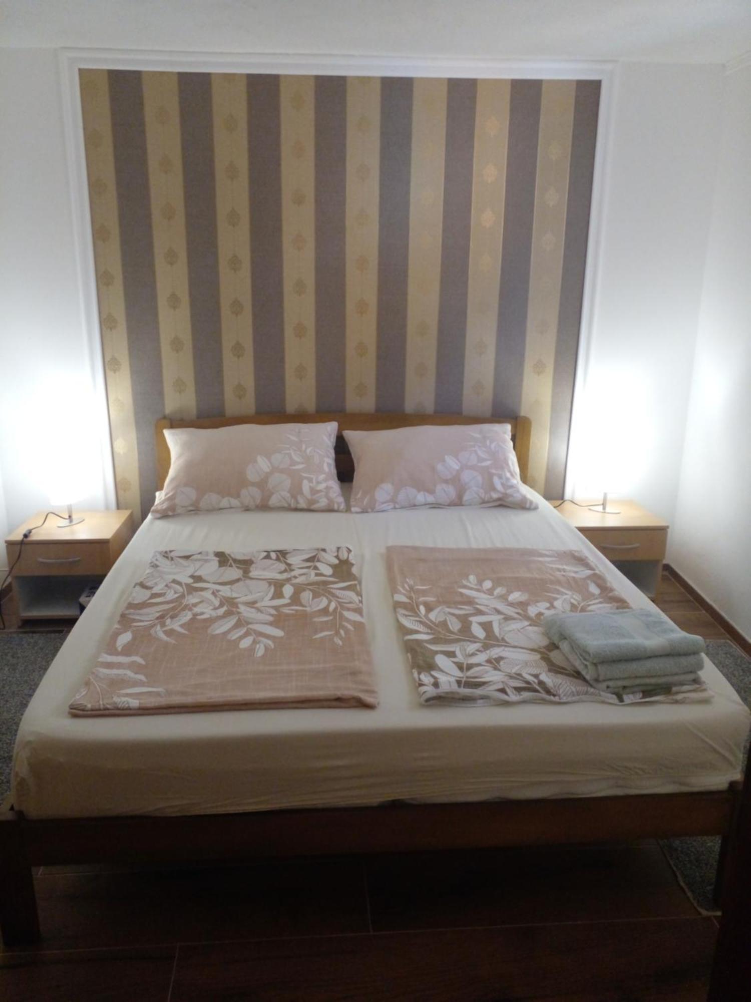 Apartmani Marijanovic Vir Exterior foto